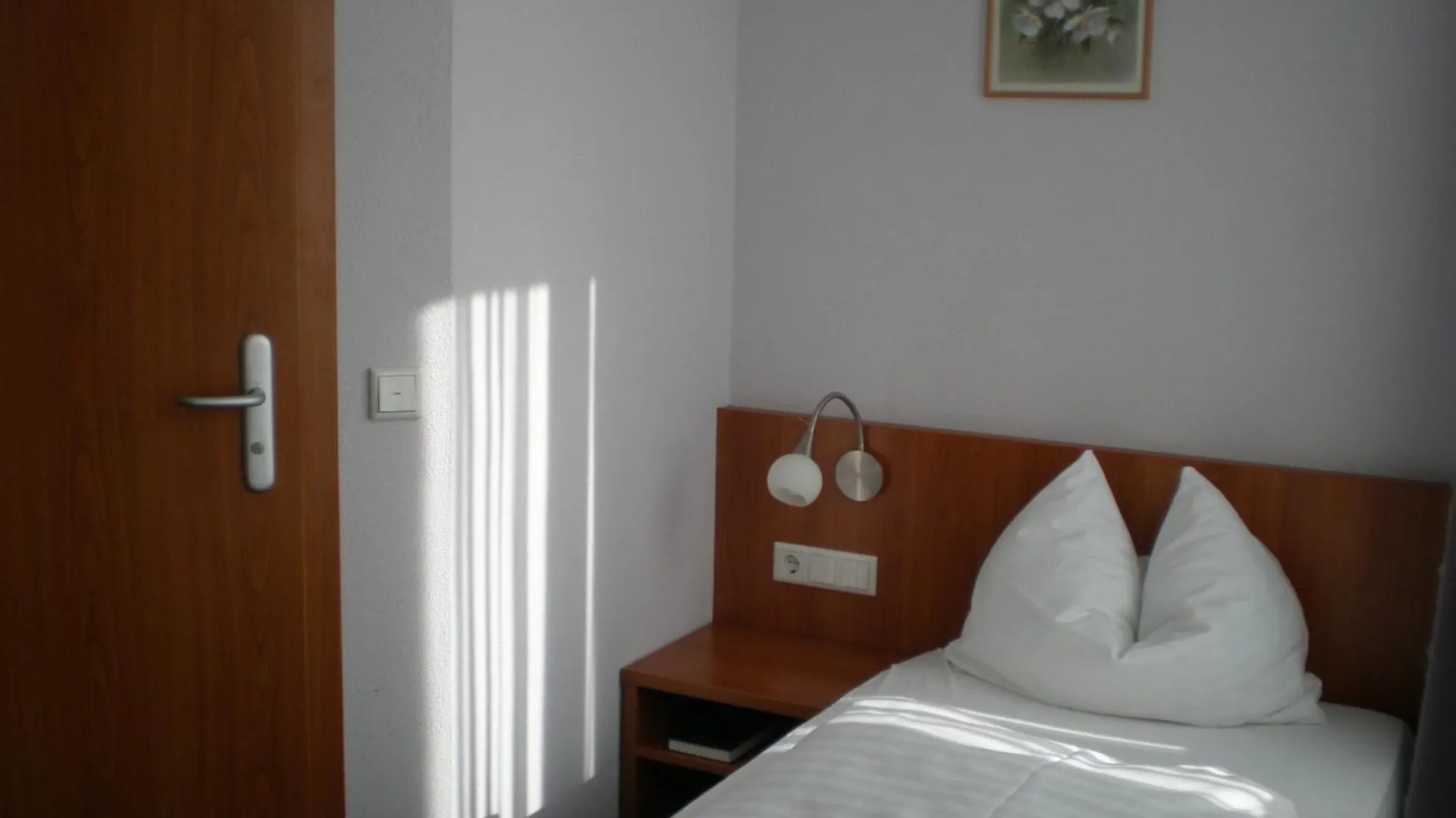 Gastehaus Zur Kurve Hotel Zirndorf