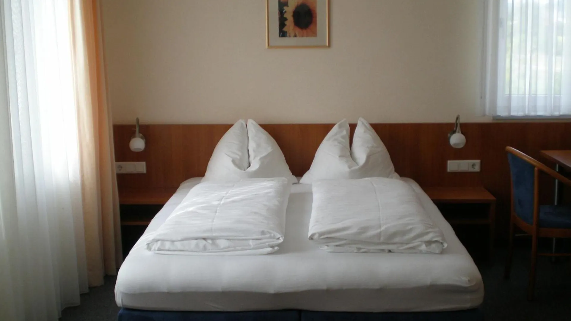 Gastehaus Zur Kurve Hotel Zirndorf
