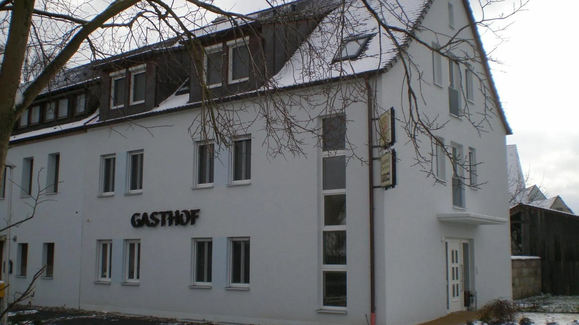 Gaestehaus Zur Kurve location