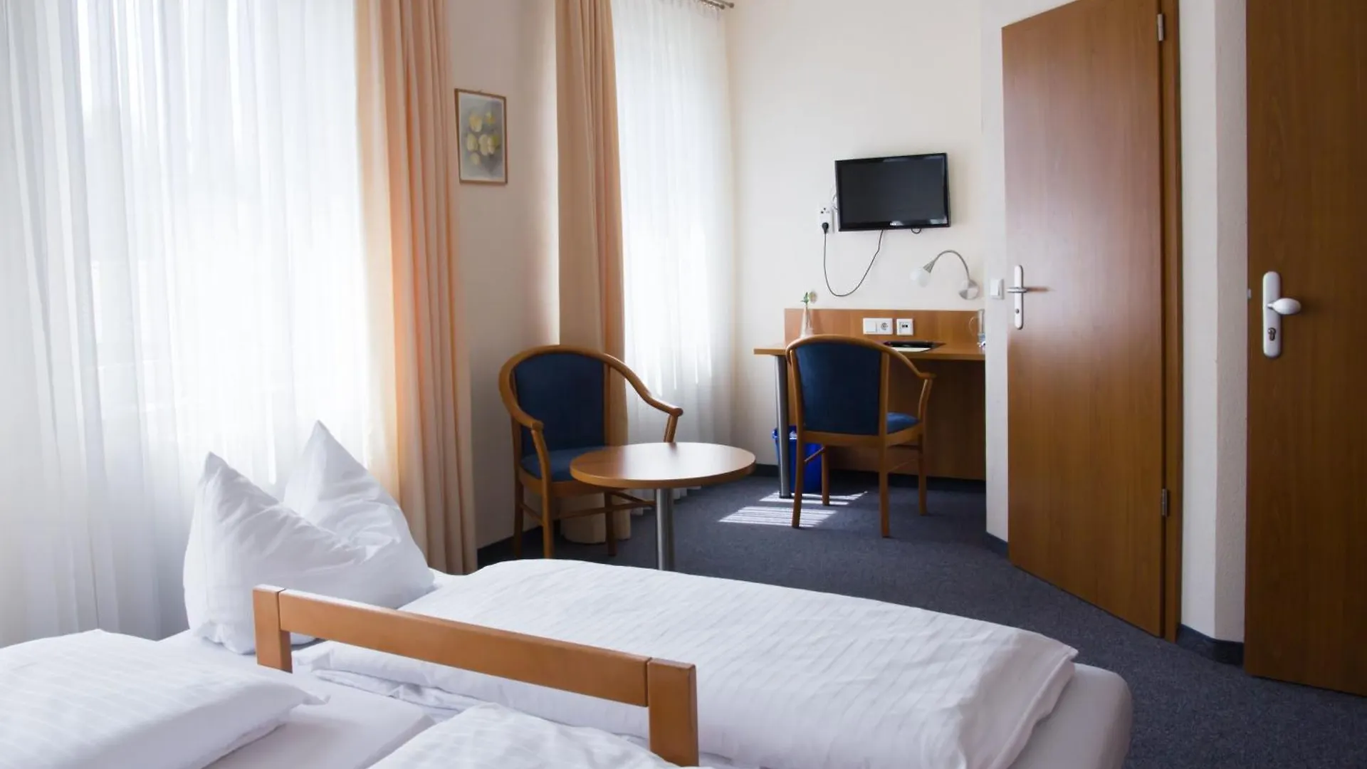 Gastehaus Zur Kurve Hotel Zirndorf