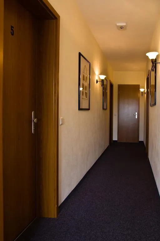 Gastehaus Zur Kurve Hotel Zirndorf Germany