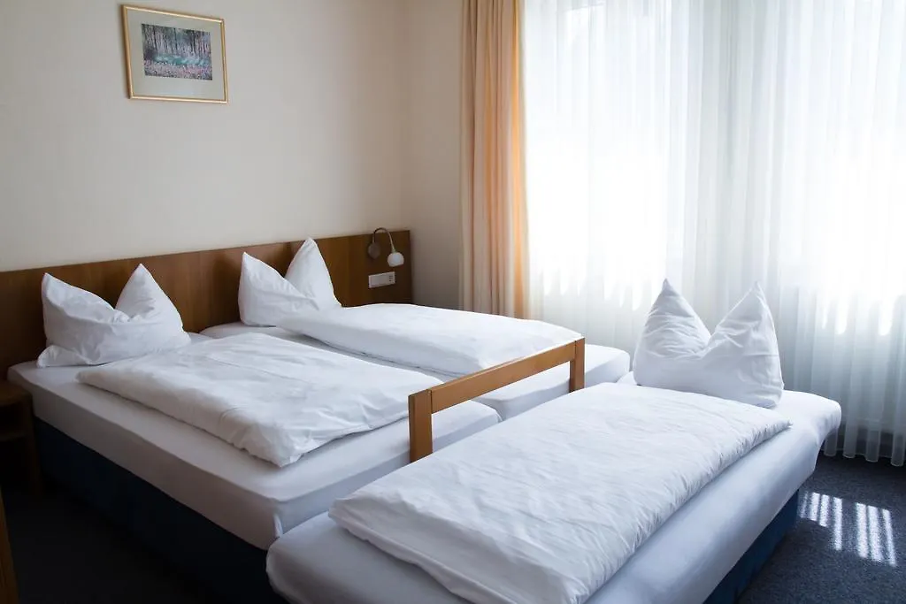 Gastehaus Zur Kurve Hotel Zirndorf