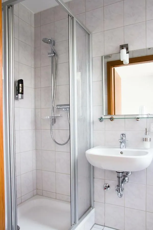 Gastehaus Zur Kurve Hotel Zirndorf